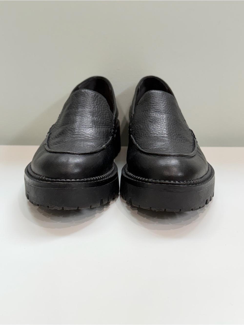 Caslon Black Leather Loafers Womens 8 Chunky Lug Sole Platform Water Resistant - Picture 4 of 12